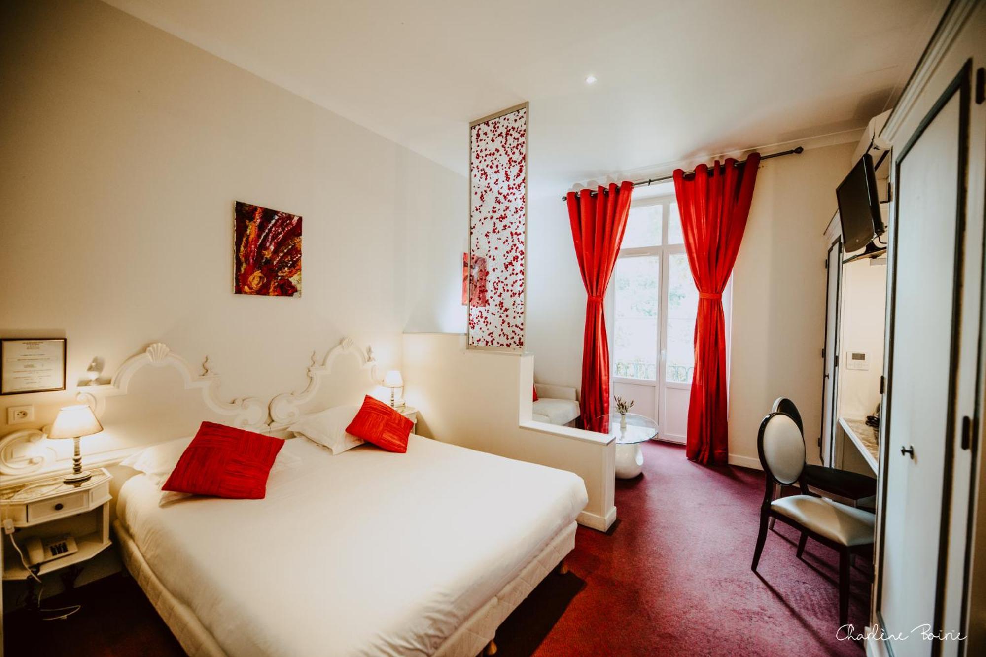 Grand Hotel Des Bains Vals-les-Bains Esterno foto