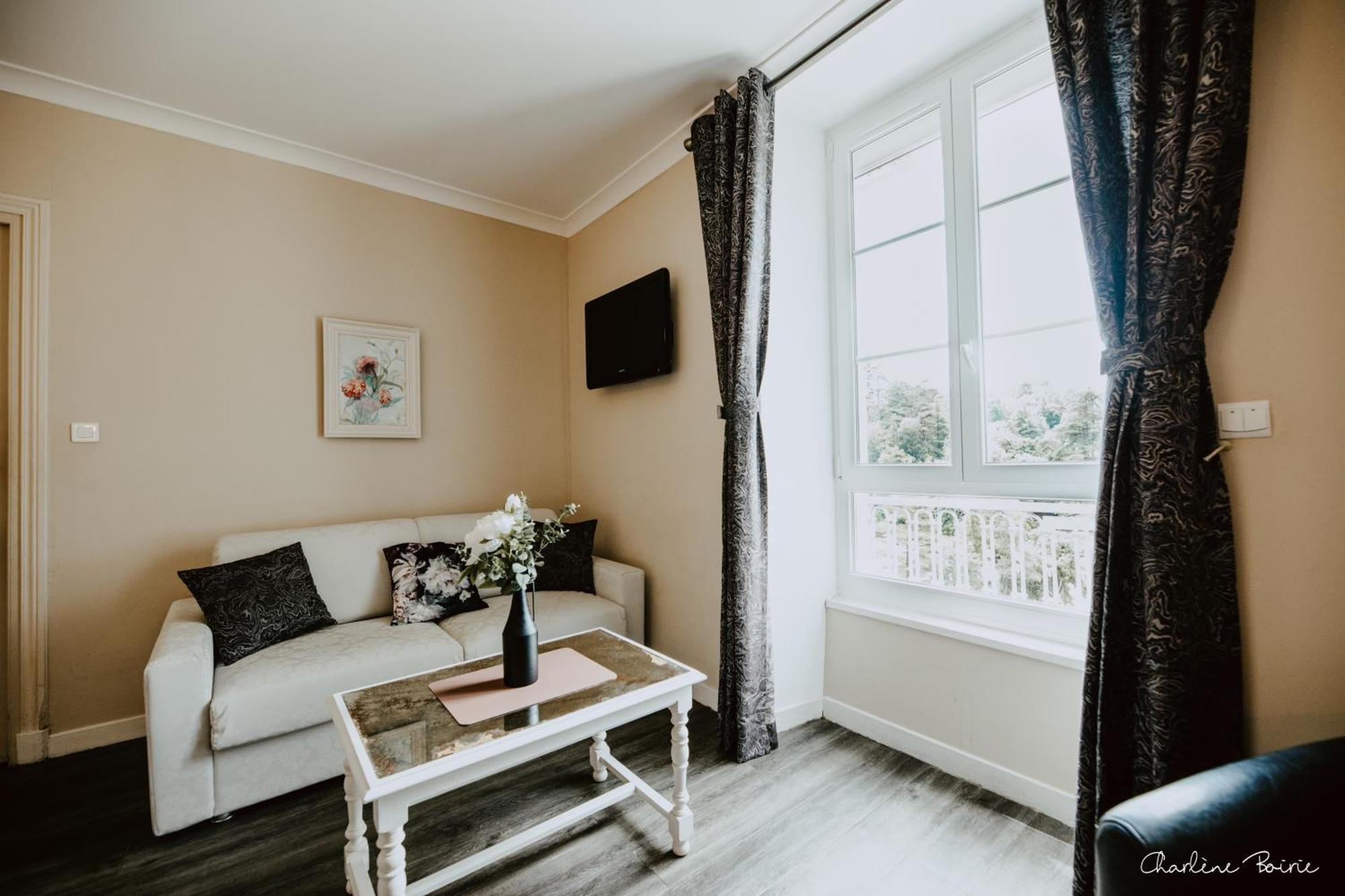 Grand Hotel Des Bains Vals-les-Bains Esterno foto