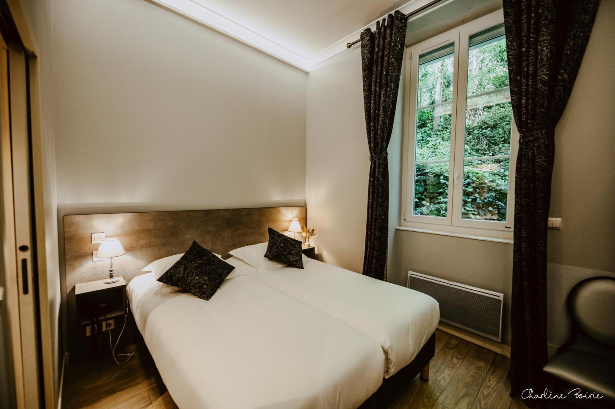 Grand Hotel Des Bains Vals-les-Bains Esterno foto